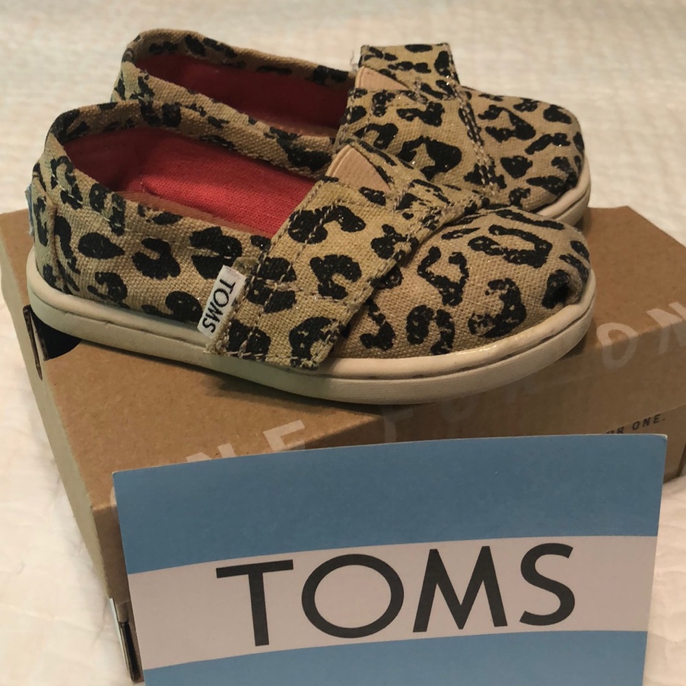 Tiny Toms